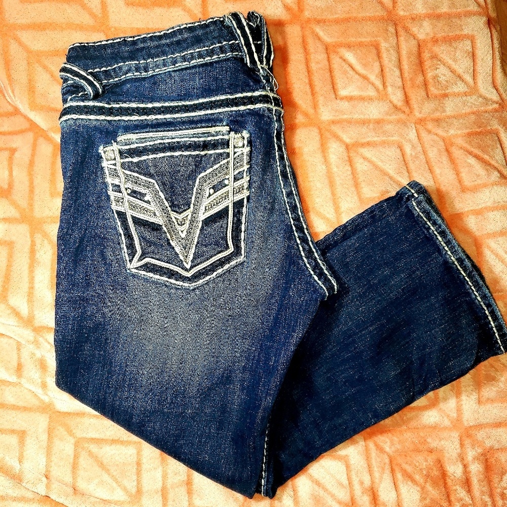 VIGOSS Medium Wash Dublin Double-V  Skinny Capri